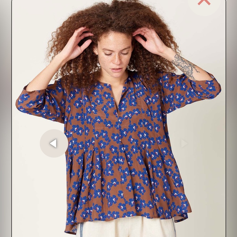Caron Callahan aria top